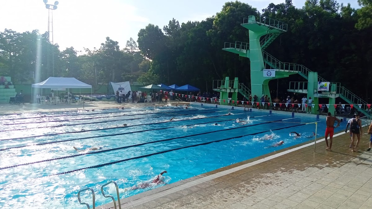 Piscina Olímpica de La Vega Falconsdiving - en La Concepción de La Vega