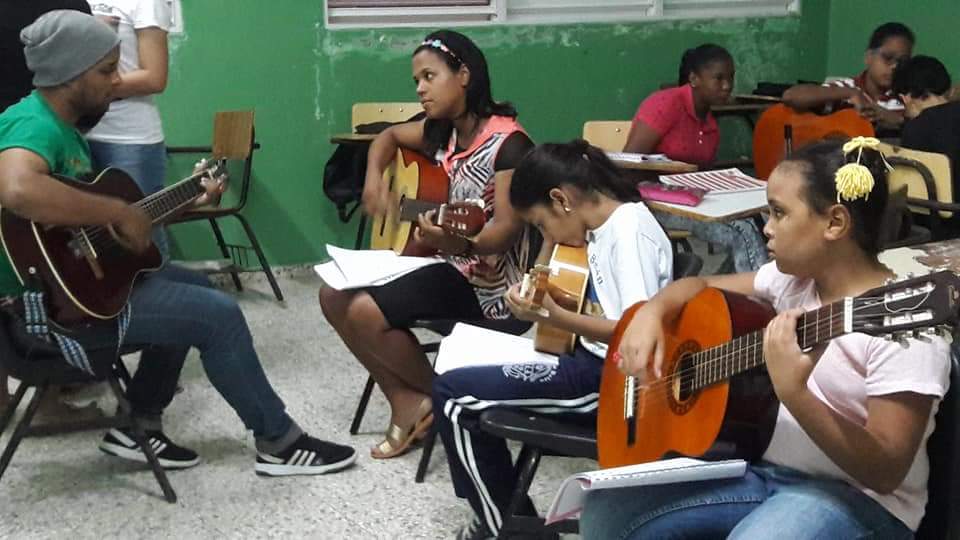 Escuela de música Eliasib Gil - en Fantino