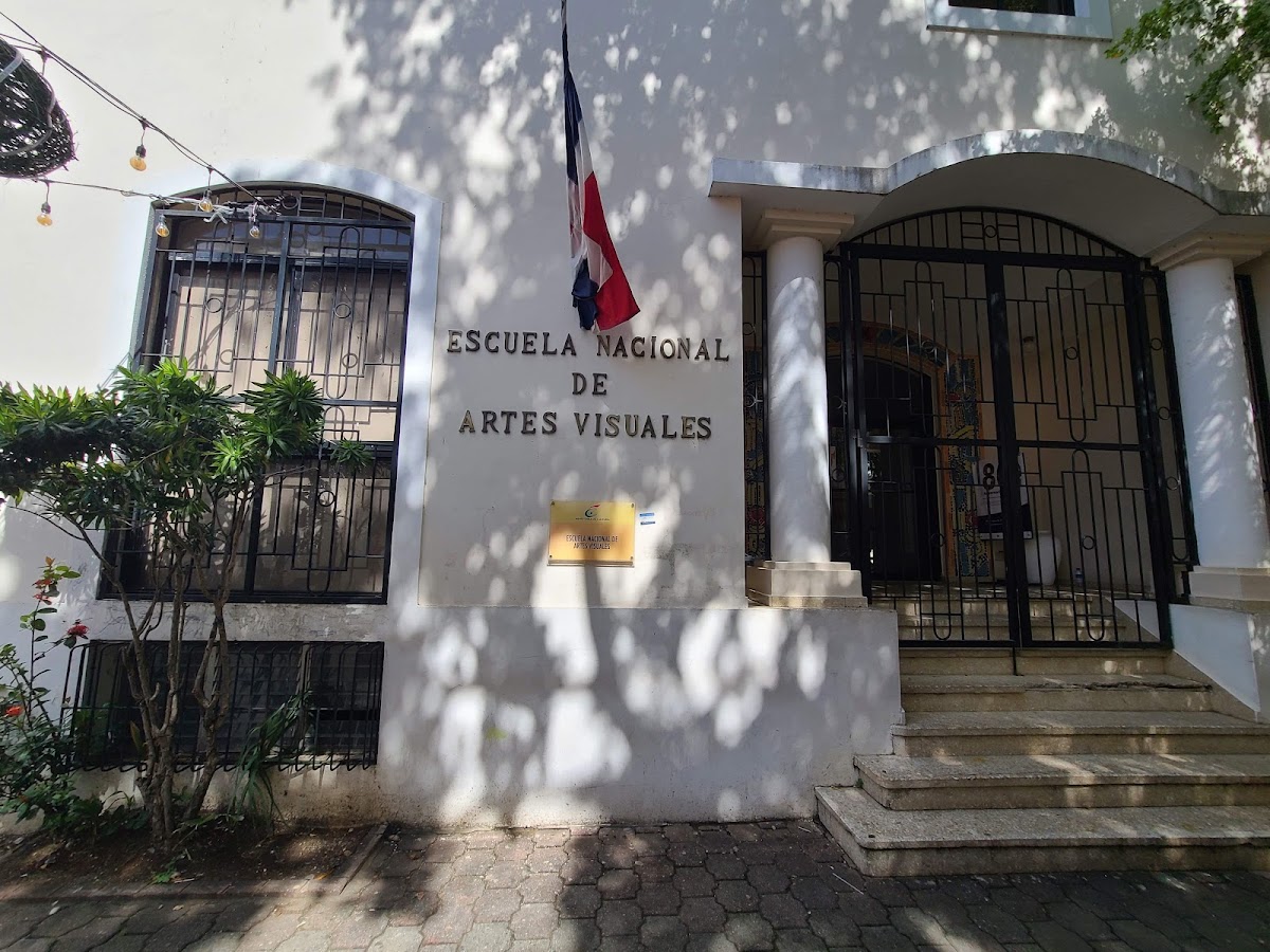 Portada de Escuela Nacional de Artes Visuales