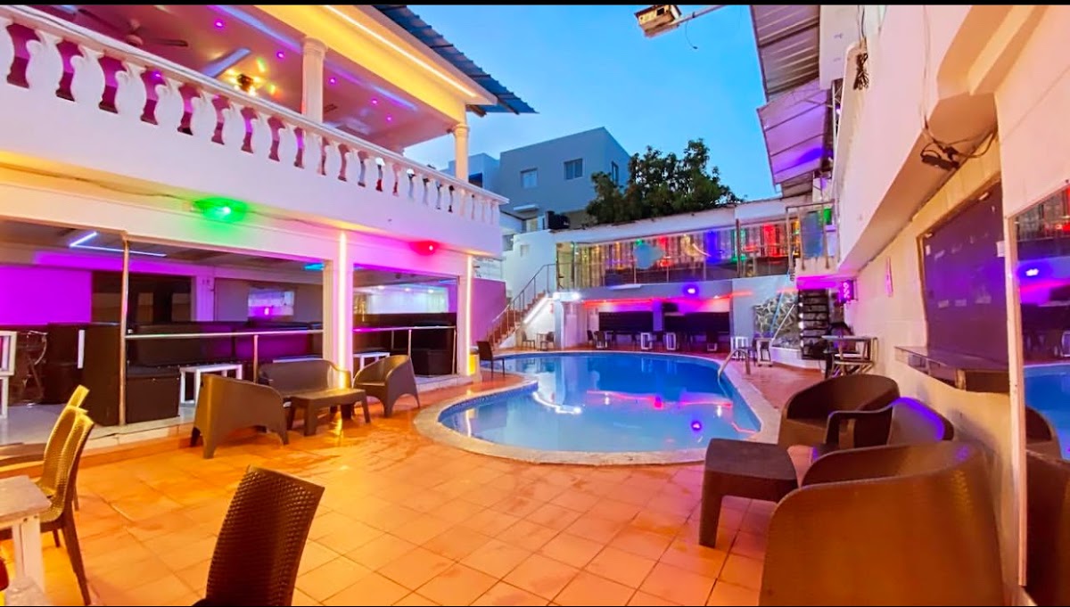 La Casa De La Piscina - en Santo Domingo Este