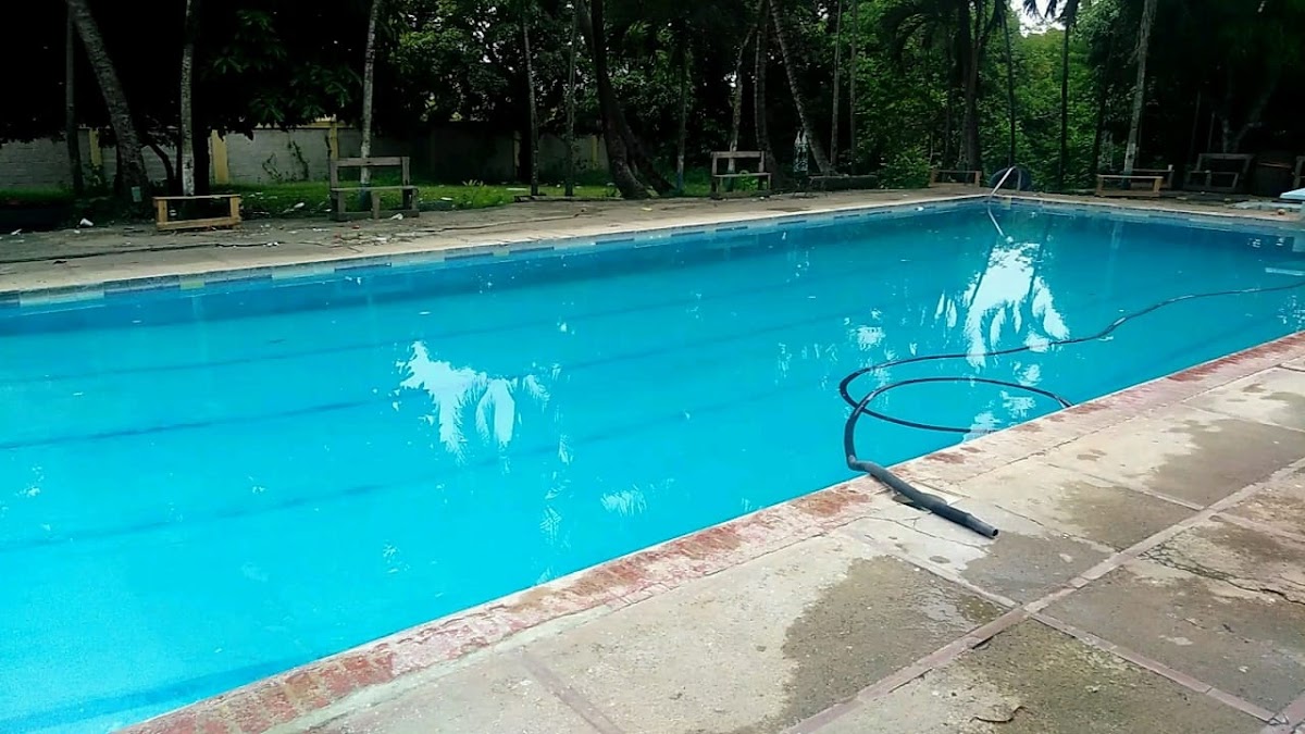 Piscina La 40ta - en Bajos de Haina