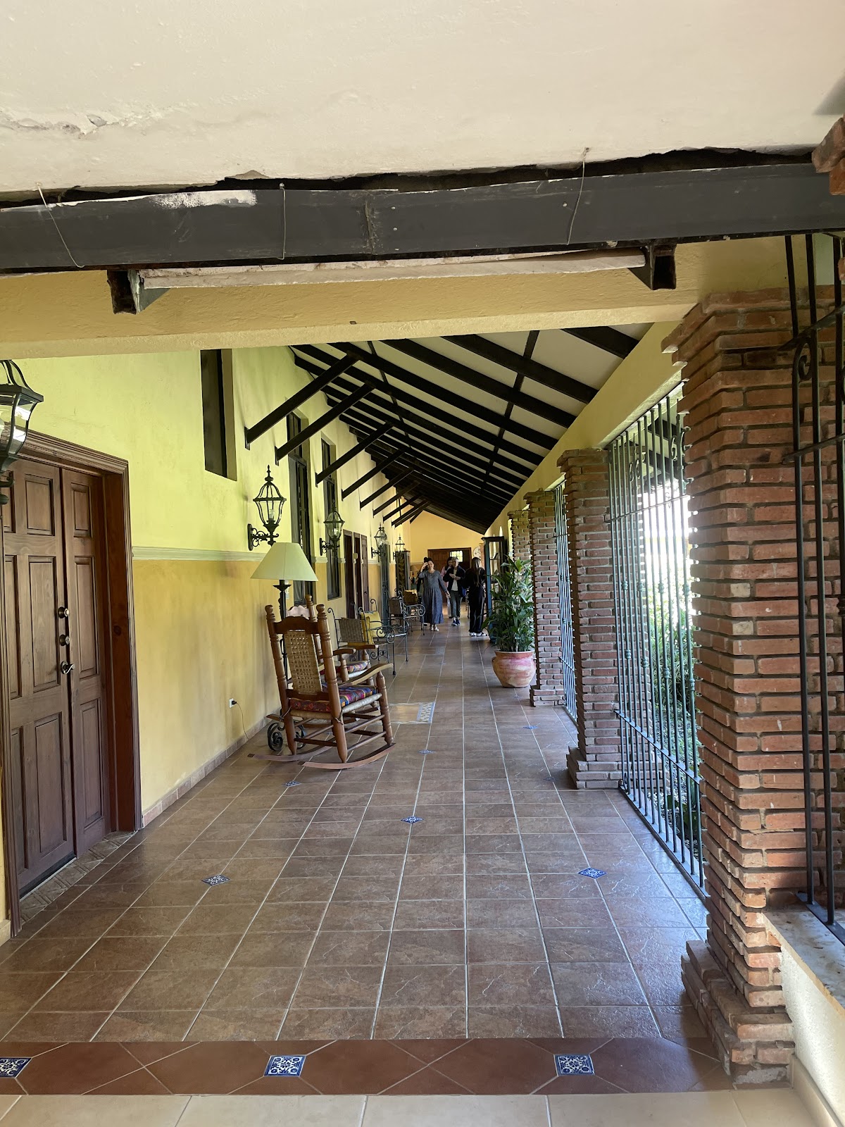 Serrania, Escuela Tecnica Hotelera - en Jarabacoa