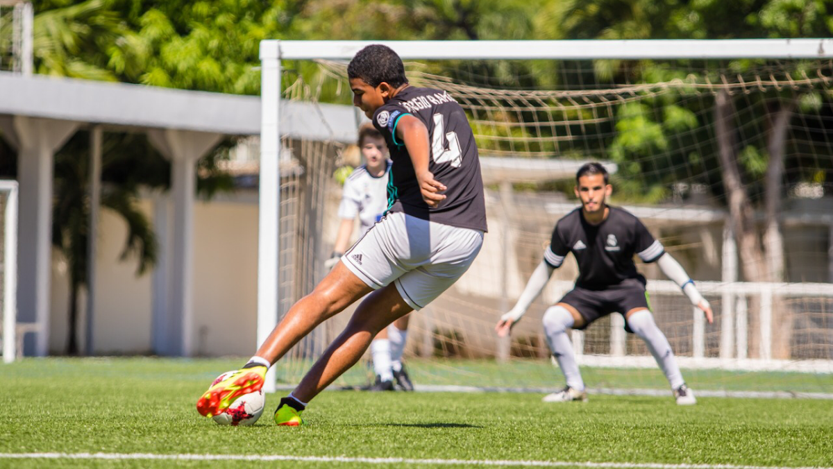 ARMID Escuela de Fútbol - en Santo Domingo de Guzmán
