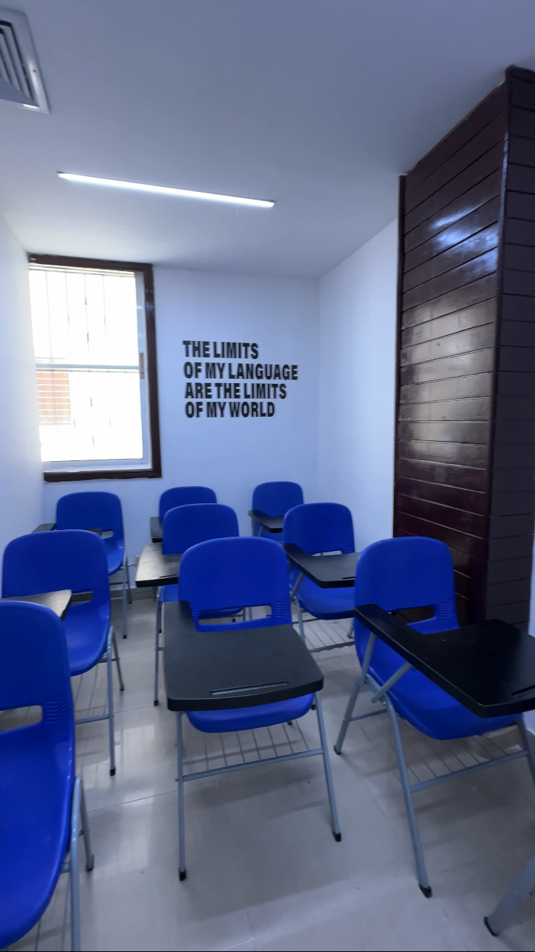 Portada de American English Academy