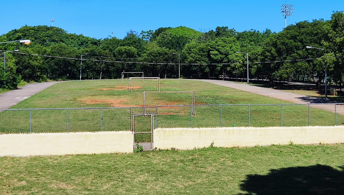Portada de E.C.O ESCUELA DE FÚTBOL SANTO DOMINGO ESTE, ZONA ORIENTAL