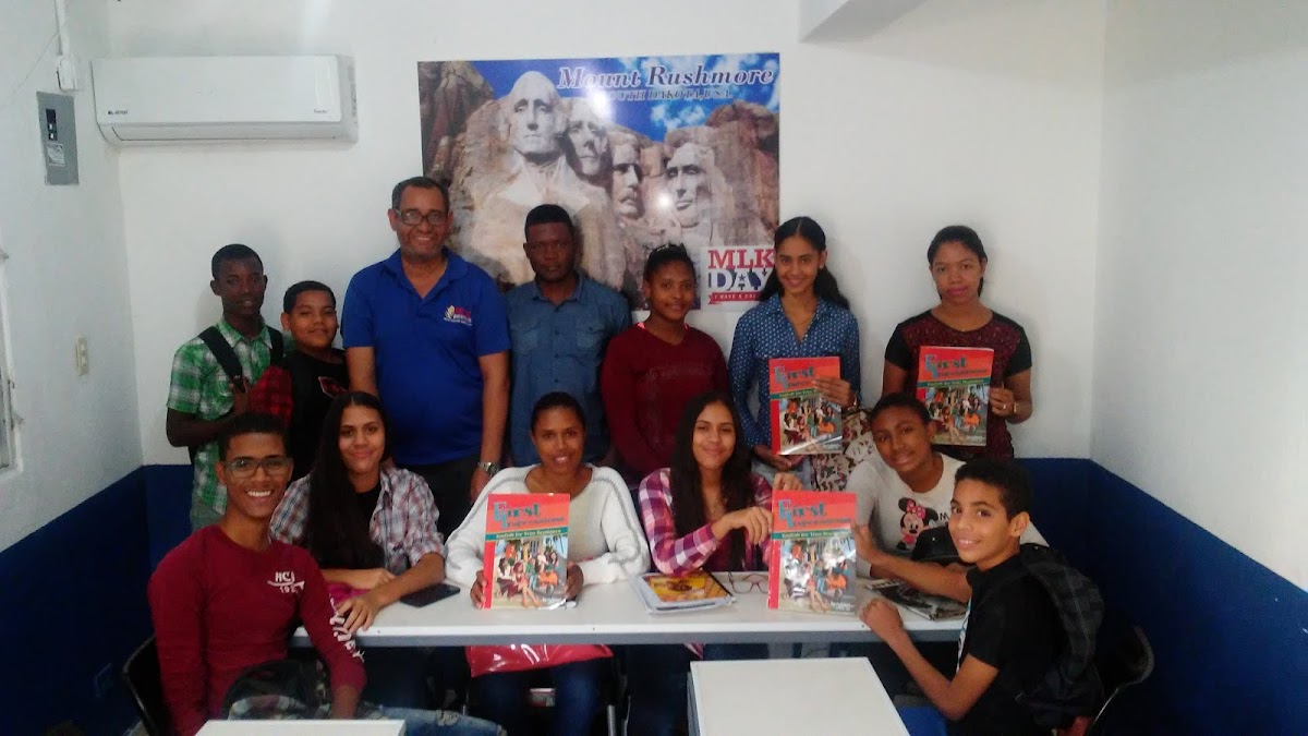 MLK English School. - en Santiago de los Caballeros