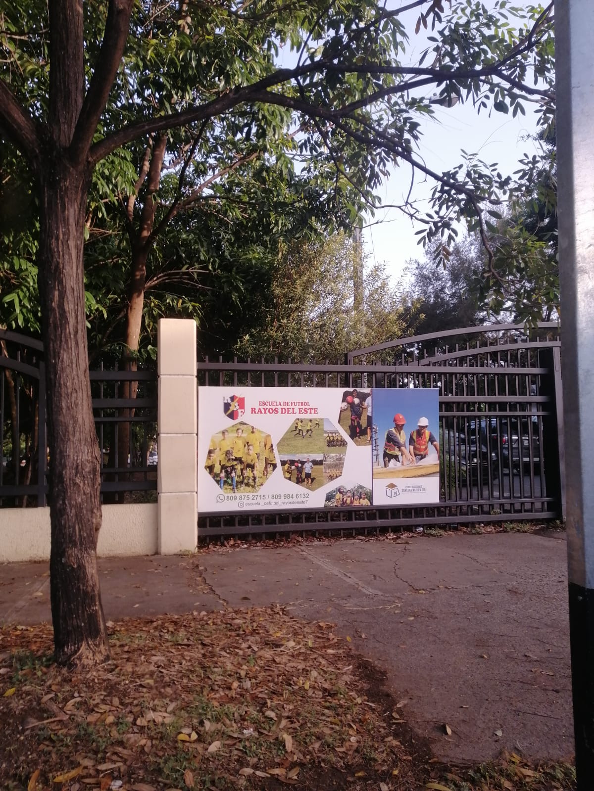 Escuela de Fútbol Rayos del Este - en Santo Domingo Este