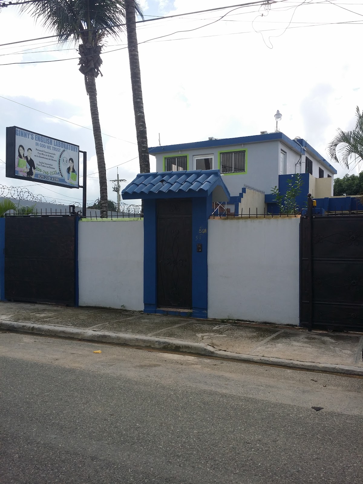 Ginny's English Laboratory - en Salvaleón de Higüey
