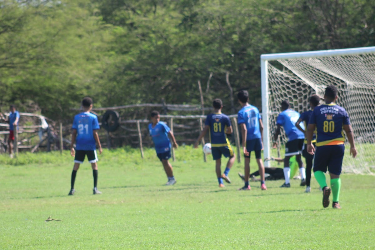 Escuela de futbol el Batey - en Villa Montellano