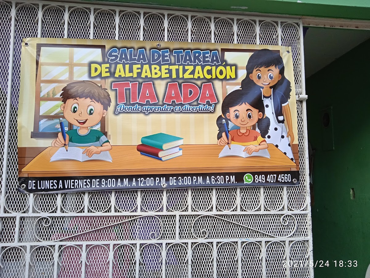 Sala de tarea tía Ada - en Santo Domingo Este