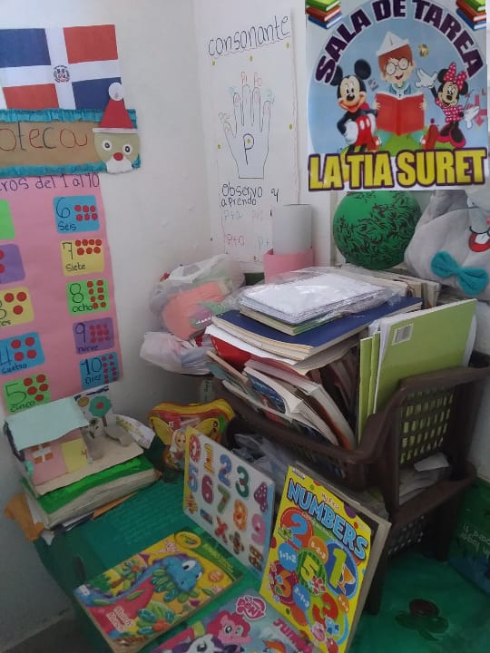 SALA DE TAREA LA TIA SURET - en Santo Domingo Este