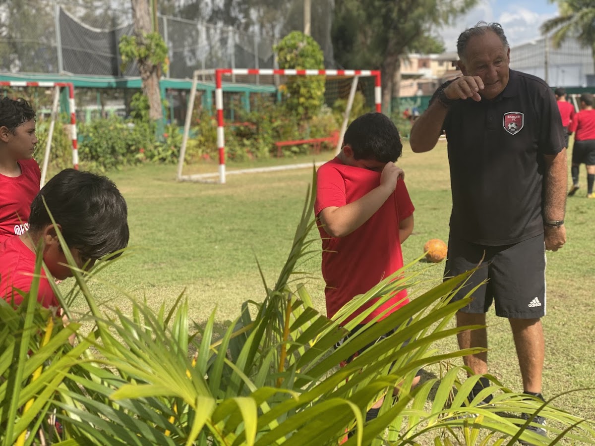 Escuela Bauger Club Metropolitano - en Santo Domingo de Guzmán