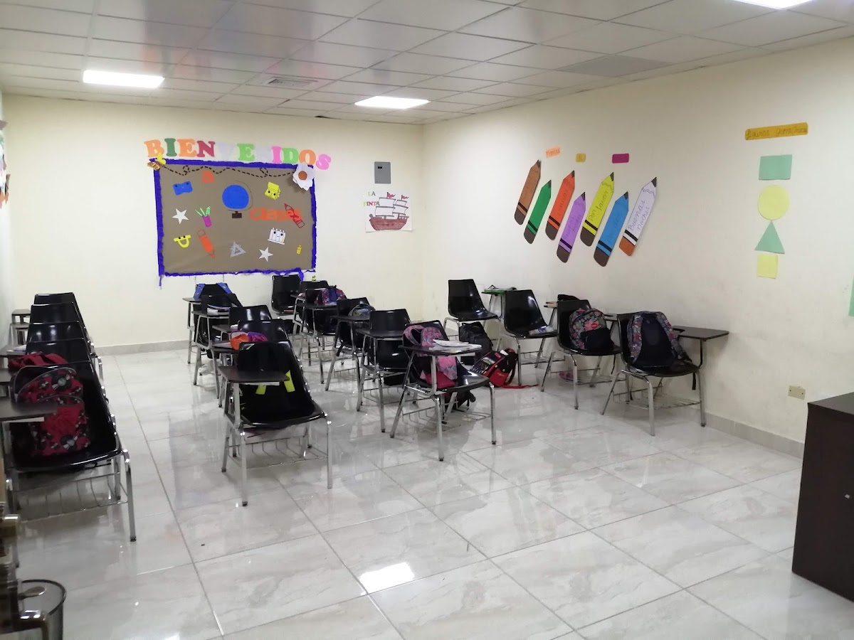 Centro de Estudios Ebenhezer - en Santo Domingo de Guzmán