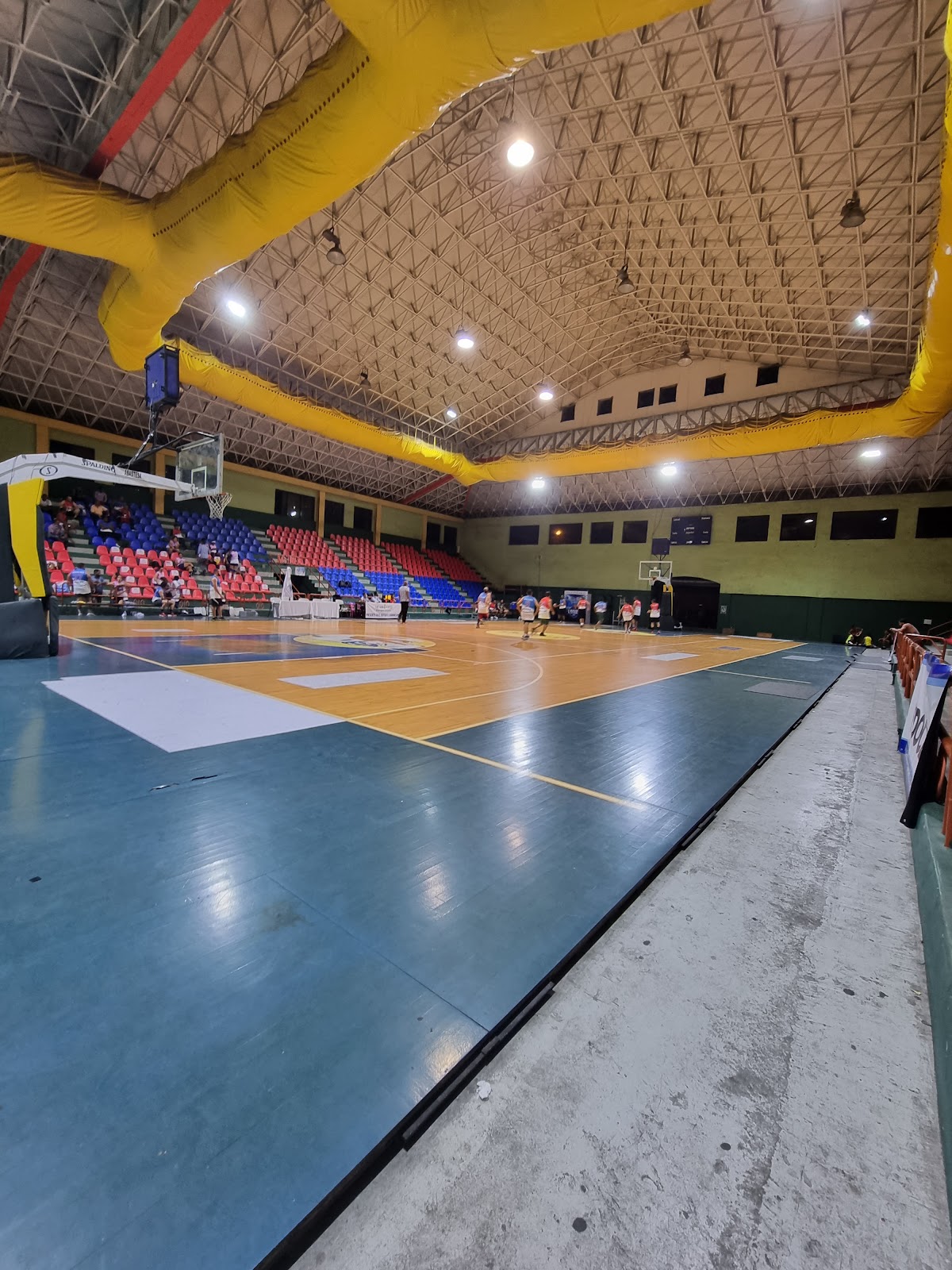 Polideportivo Club San Carlos - en Santo Domingo de Guzmán