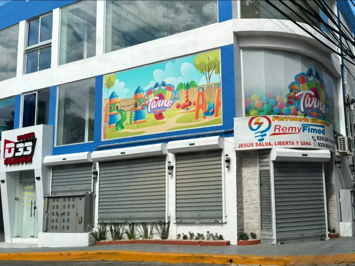 Twins Playground - en San Cristóbal