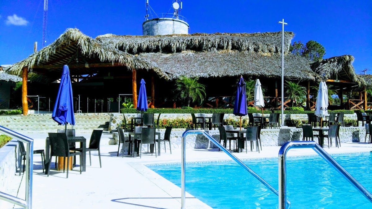 Portada de Colinas Ranch