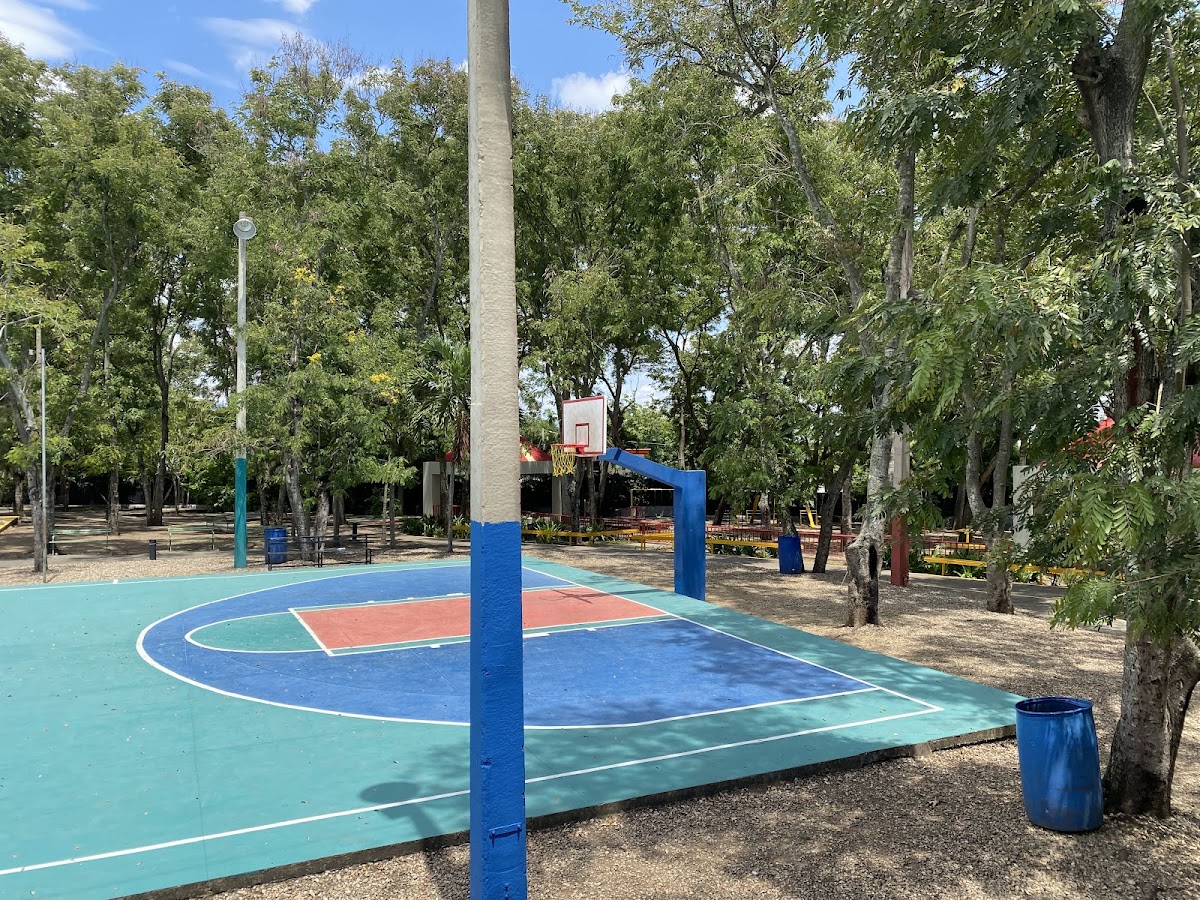 Portada de Parque Eduardo León Jimenes