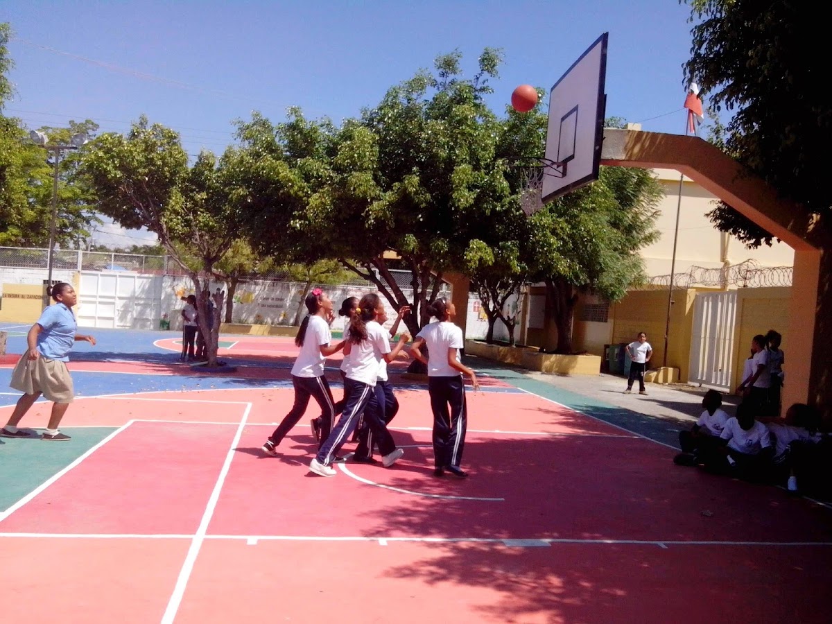 Club Parque Hostos - en La Concepción de La Vega