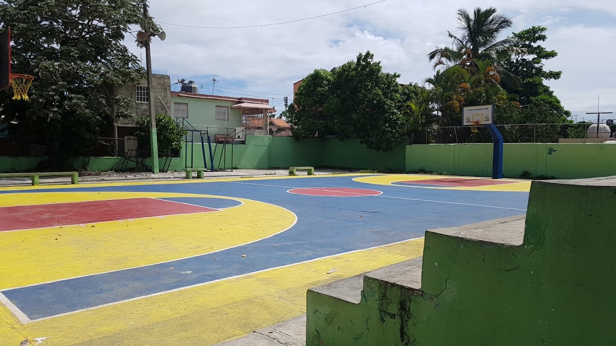 Club Los Dinamicos Barrio Puerto Rico - en Santo Domingo Este
