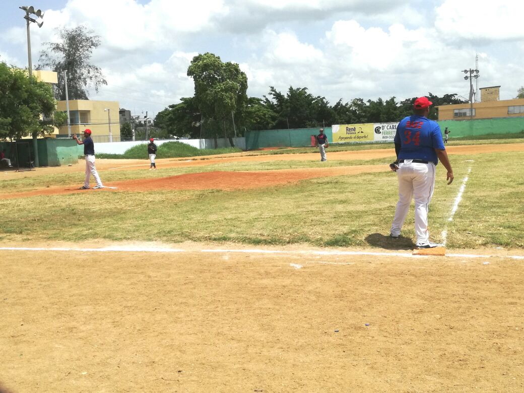 Portada de Play de Pequeñas Ligas y Softball Los Caribes