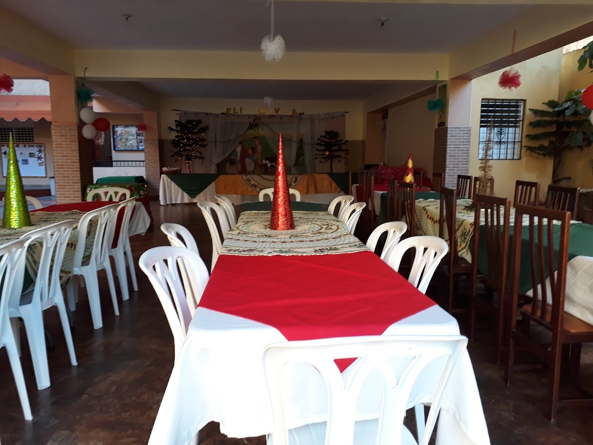 Hogar Escuela de Niñas Doña Chucha - en Santo Domingo de Guzmán