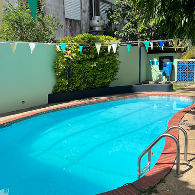 Foto 1 de Aquáticas by Yasmin Estévez – Clases de Natación & Terapia Acuática
