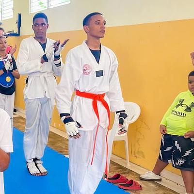 Foto 1 de Taekwondo entre dragones Higüey