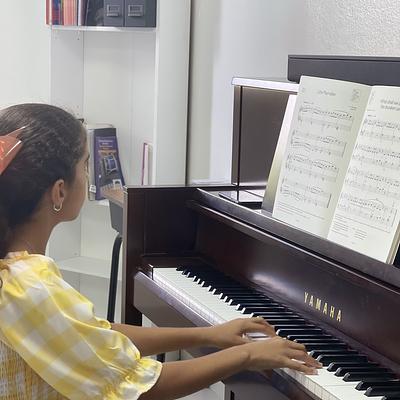 Foto 1 de Academia de Música y Artes Emilio Pineda