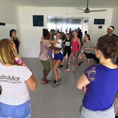 Foto 1 de Academy LT Dance Classes Dance Studio