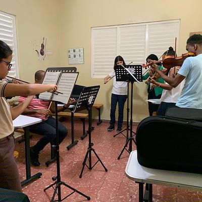 Foto 1 de Estudio Diná de Educación Musical
