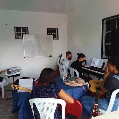 Foto 1 de Academia De Música Jubal / La Malena