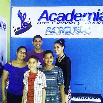 Foto 1 de Academia de música ACMusic(arte,ciencia & música fpa)