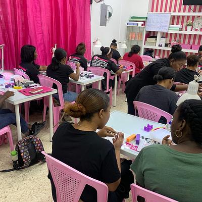 Foto 1 de DUARTE - Academia de Belleza Rosario Internacional
