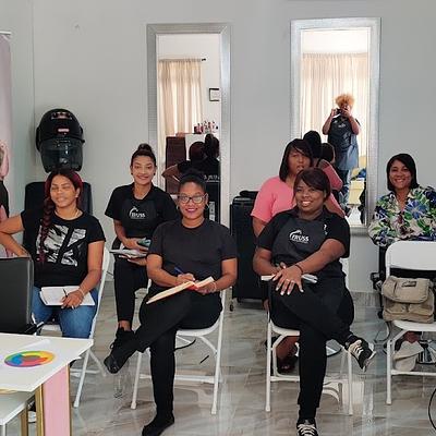 Foto 1 de Evelin Roa Académia Internacional de Belleza