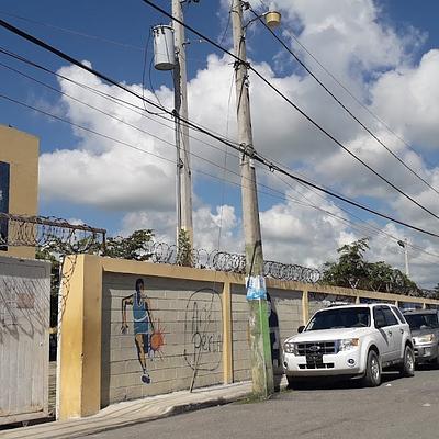 Foto 1 de Liceo Eugenio María de Hostos Modalidad en Artes