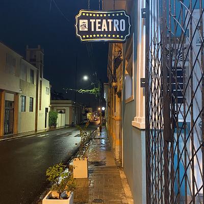 Foto 1 de Iván García Teatro Escuela.