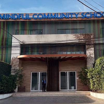 Foto 1 de Mindful Community School