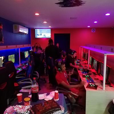 Foto 1 de Zona Gaming Arena