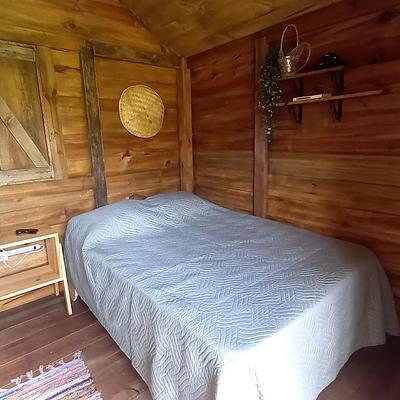 Foto 1 de Pinar del Valle - Camping y Glamping en Constanza