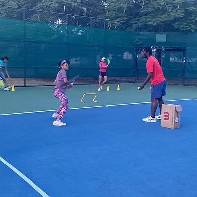 Foto 1 de St Fleur Tenis Academy