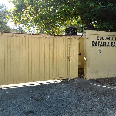 Foto 1 de Escuela Rafaela Santaella